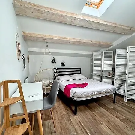 Maison Loft Atypique - Jacuzzi Clim Et Jardin Holiday home *